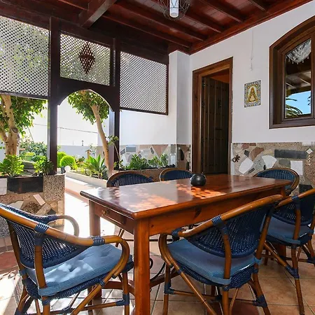 Hearth Away From House. Breia Пуерто-дель-Кармен
